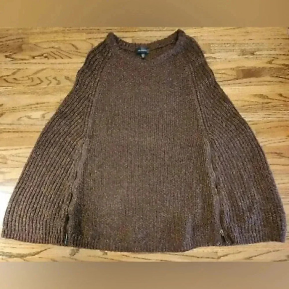 The Limited sweater poncho - Picture 6 of 6